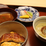 木山 - 香の物と赤出汁