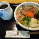 手造りうどん 楽々 - 和牛肉ぶっかけ  冷（1080円）