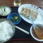 東峯園 - 餃子定食 580円