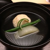 木山 - 毛蟹しんじょう　加賀太胡瓜　三度豆の椀