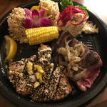 Rainbow Lanai - ステーキとマグロステーキ