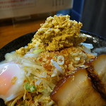 タルタルの一部は汁なしラーメンに移植