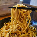 麺バカ息子 - ちょいカタ茹で気味のゴワ麺