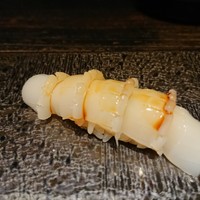 鮨ノ蔵 - 熱でくびれを作ったイカ