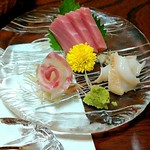 割烹 半兵衛 - お造り、マグロ、白バイ貝、鯛