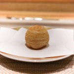 SUGALABO - 玉ねぎとゴルゴンゾーラのパイ