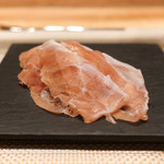 SUGALABO - 多田さんのペルシュ、下にはお米