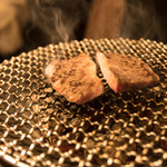 炭火焼肉 矢つぐ - 