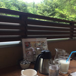 Sheridan - テラス席