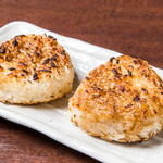 Grilled onigiri (2 pieces)