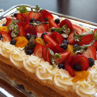 [기념일 · 생일] 특제 케이크로 소중한 날을 축하드립니다.
