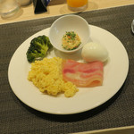 Hotel NH Madrid Zurbano - 料理写真: