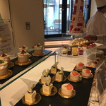 アニヴェルセル表参道 - 2017/7/30 友人の結婚式。
      スペシャルデザート デザートビュッフェ