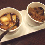 トマト - 玉ネギのマリネと福神漬け