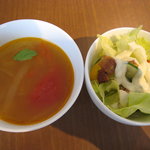 マクロビオティックレストラン 陽菜 - セットのサラダとスープ