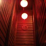 台湾茶藝館 月和茶 - 入り口の引き戸を開けると、台湾ムードでいっぱい