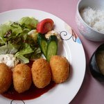 ぽっぽや - カニクリームコロッケランチ（ライス＋味噌汁付き）950円