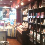 紅茶の香り漂う店内！