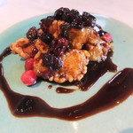 CINA New Modern Chinese - イベリコ豚とフレッシュベリーの黒スブタ