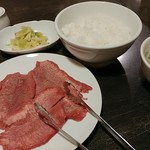 焼肉家 深 - 牛たん定食