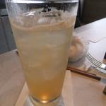 CINA New Modern Chinese - 梅酒のソーダ割り