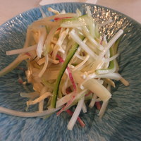 CINA New Modern Chinese - セロリと紅芯大根のCINAサラダ