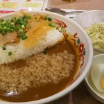 カレーハウス11イマサ - 背脂カレー(背脂増し) 650円、茹で玉子 50円、コールスローサラダ 150円