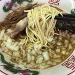 こうじ - ラーメン 麺リフト