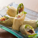 四季遊人  - 奈良漬けとクリームチーズの湯葉巻