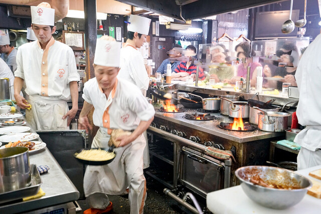 洋食 ヨシカミ>