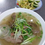 Pho Le - ボーなのでガーよりスープは澄んでません。