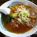 中国料理天花 - 天花麺・醤油（メニューには「特製肉入りめん」とあります。）