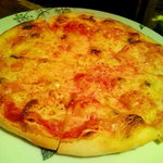 ＣＯＬＯＲ - アンチョビのピザ