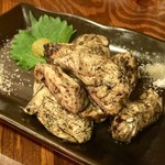 鶏ジロー - みやざき地頭鶏の炭火焼 890円(部位はムネ肉)