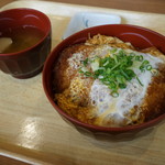 マルナカ - 料理写真:カツ丼