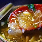 めだかタンタン - フカヒレスープ　500円。 500円なのに、こんなにフカヒレが入っていていいの？