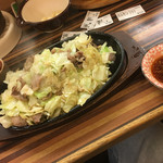 林家 - 豚肉とキャベツのにんにく炒め