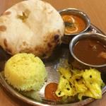 やっぱりインディア - 2種+100円チーズクルチャ