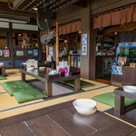 郷土料理とお食事処 赤富士 - 