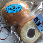 梶原製菓 - 藻塩サンドと藻塩ロールケーキ。ほとんど同じですが、サンドの方が柔らかいです。