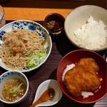 麺 みつヰ - 冷たいおろしそば350円,ソースカツ丼350円,鶏そぼろ付きご飯100円