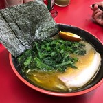 横濱家系ラーメン 勝鬨家 - レディースラーメン+ほうれん草 多め、硬め