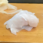 鶴寿司 - ヒラメのえんがわ