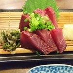 酒蔵 太平山 - カツオの刺身。筋っぽいが味は悪くはありません。