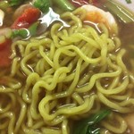 中華さと - モチモチでコシのある麺