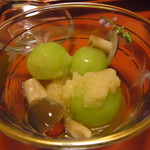 一乗院 - マスカットと大根おろしとしめじ