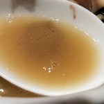 真鯛らーめん 麺魚 - スープは濃厚