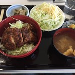 食堂しなの木 - チキンカツ丼定食