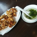 チャイニーズコウメイ - 鶏肉の唐揚、わかめスープ【2017.8】
