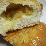 サンライズベーカリー - レモンピールがさわやか